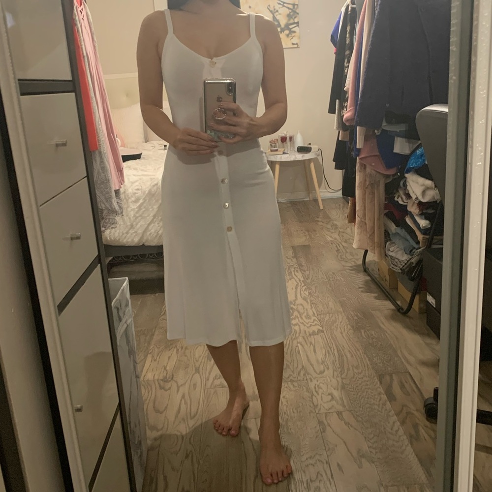 Aritzia dress - stretchy - like new